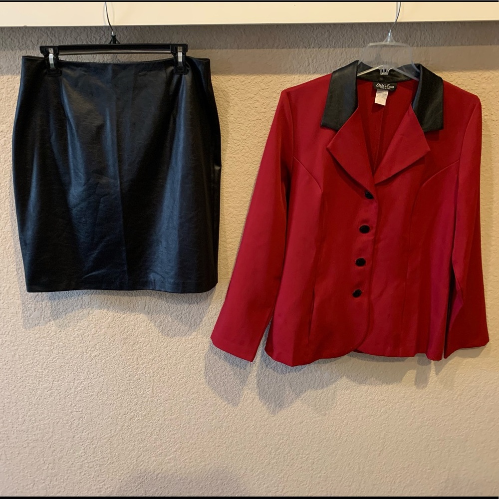 Odds & Evens faux leather skirt set. EUC. Size12.